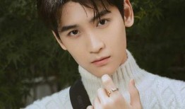 娱乐圈吃瓜男的是谁,揭秘“吃瓜男”的真实身份